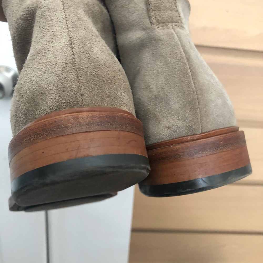 Vince Brunswick Chukka Suede Boots - Picture 3 of 5